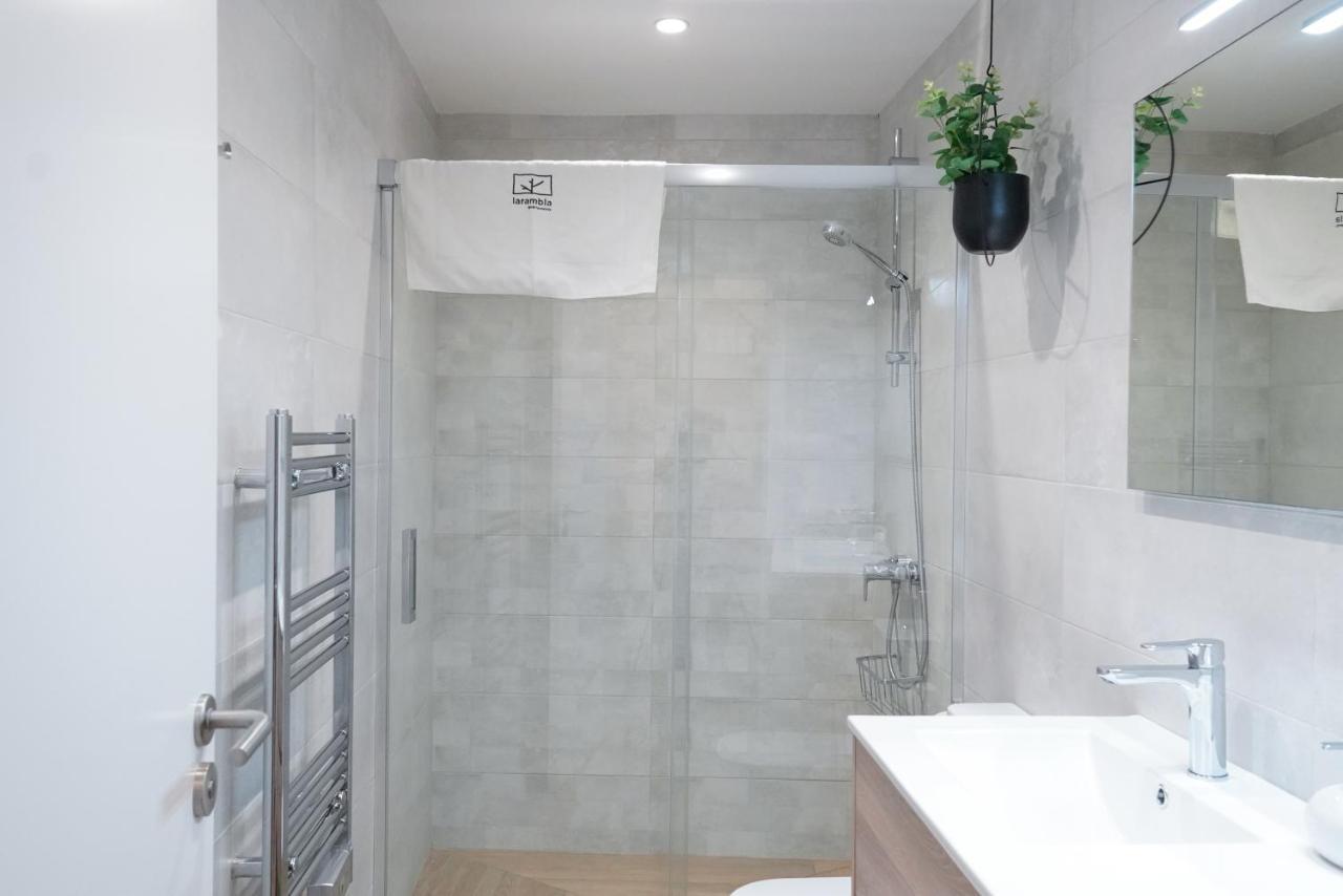 Apartaments La Rambla - Arbequina - 6 Persones Cornudella de Montsant Exterior photo